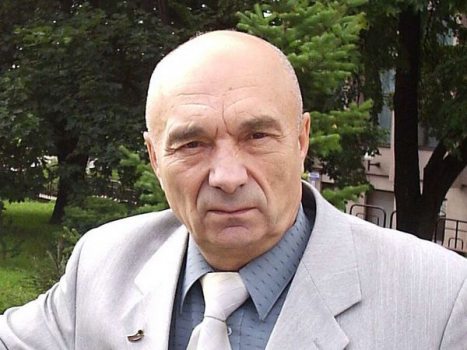 Александр Комаровский.