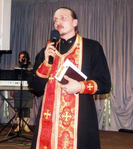 Пастор Сергей Николаенко.
