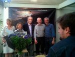 Ales Bialiatski's meeting with colleagues at FIDH office.  ©RFI
