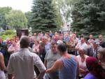 В Березовском районе состоялось собрание сельчан, несогласных с ликвидацией свиней (фото)