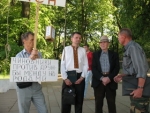 В Барановичах прошел пикет против отказа в регистрации объединения украинцев