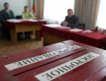 Hrodna: chairman of PEC No. 110 changes protocol of early voting