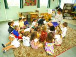 Минск: Учителей заменили воспитатели детских садиков