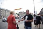 Homel human rights defender holds action of solidarity with Ales Bialiatski (photos)