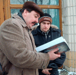 Krychau: officers of tax inspection continue pressurizing independent journalist