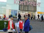 Витебск: У администрации торгового центра «Континент» - претензии к сборщикам подписей
