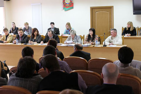 Meeting of the Zhodzina city election commission in 2014