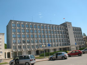 Здание Барановичского райисполкома