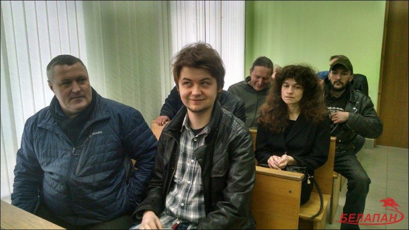 Правозащитник Леонид Судаленко и Павел Каторжевский на суде в 2017 году. Фото: БЕЛАПАН