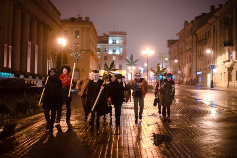 «Конопляная коляда» в Минске 25 декабря 2017 года. Фото: БелСАТ.