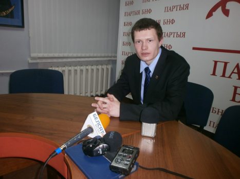 Press conference of Eduard Lobau. December 19, 2014. Photo by Radio Racyja.