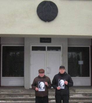Акция в поддержку гродненских правохащитников в Новополоцке.