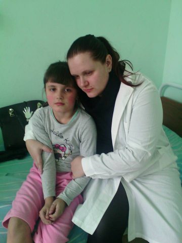 Олеся Садовская с дочерью Катей. Фото: natabasaliga.livejournal.com