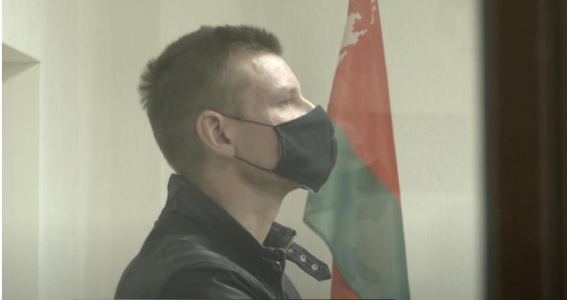Владислав Савин на суде 25 октября 2022 года. Скриншот с видеосюжета на trkbrest.by