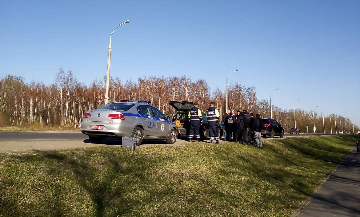 Задержание автомобиля Матвея Майсюка около Бреста.