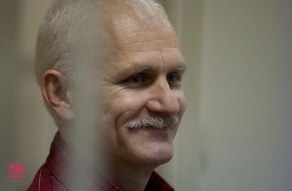 Ales Bialiatski at trial. Photo by European Radio for Belarus