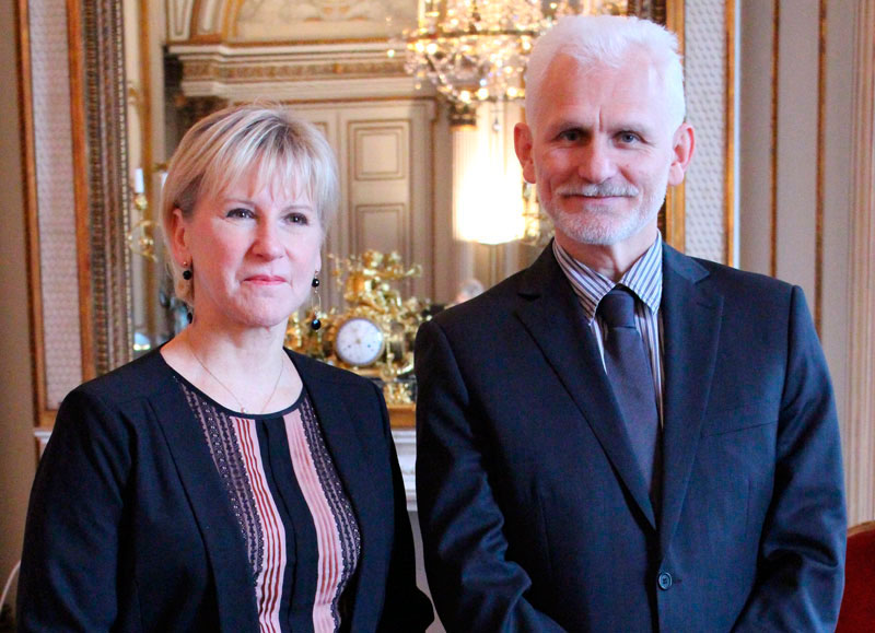 Министр иностранных дел Швеции Маргот Вальстрем и председатель ПЦ «Вясна» Алесь Беляцкий. 