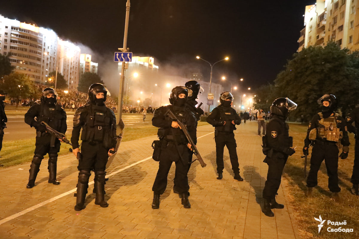 Разгон мироной демостранции в Минске 9 августа. Фото Радио Свобода