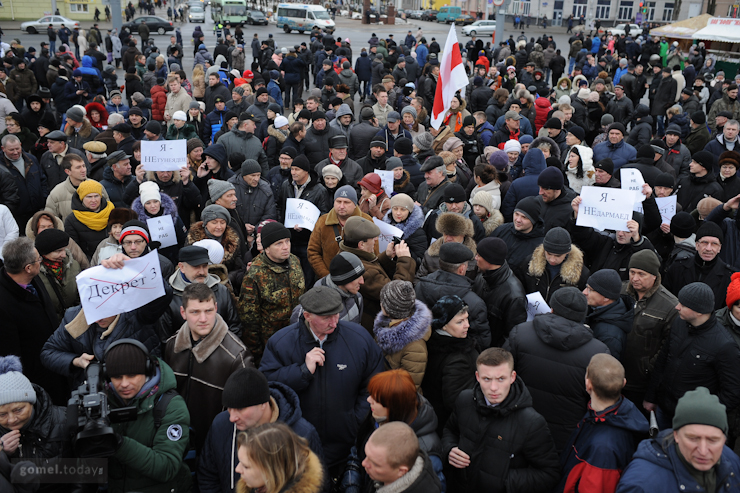 A protest against the "parasite tax" in Homieĺ. Photo: gomel.today