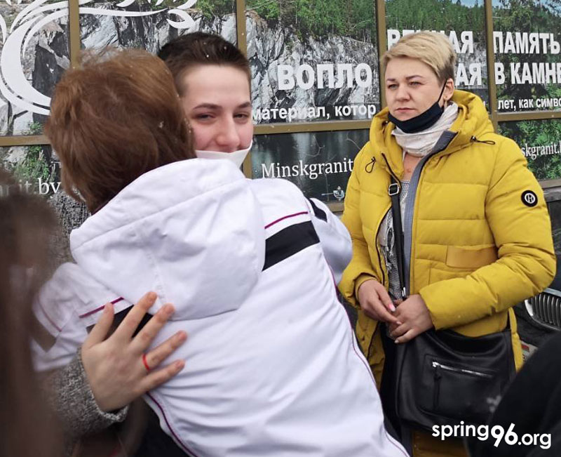 Александра Потрясаева после приговора. Фото spring96.org