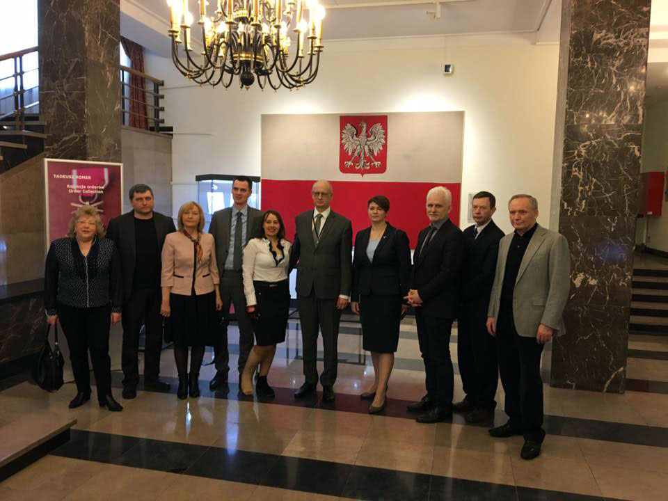 Представители политических партий и гражданского общества Беларуси в польском сейме 23 марта.