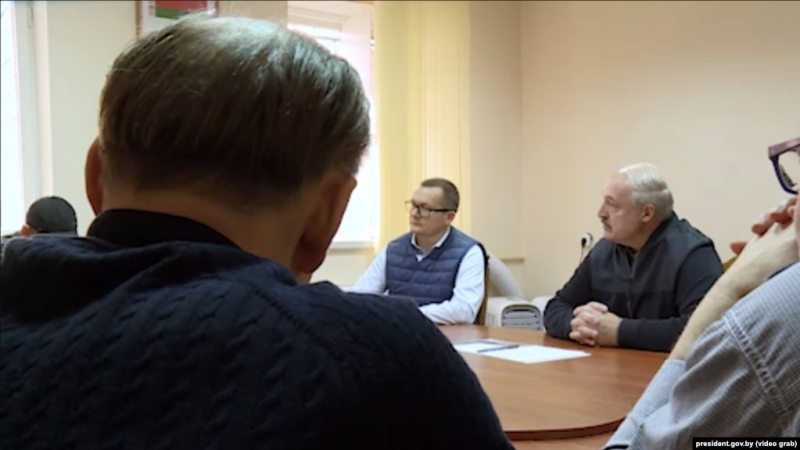 Лукашенко на встрече с заключенными в СИЗО КГБ 10 октября