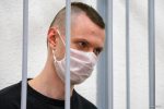 Политзаключенный Дмитрий Дубков об обвинении: "Сел, завел, посигналил, повернул налево и остановился"