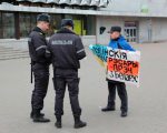 Барановичи: за пикет солидарности с украинским народом составлен протокол (фото)