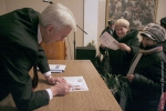 Барановичи: Встреча с Костусевым прошла без аншлага, но с автографами