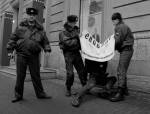 Задержание Филиппа Костенко у консульства Беларуси в Санкт-Петербурге