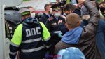 "Стоп таракан!". Могилевчане отбили человека от задержания и провели две акции протеста в один день