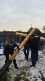 Восстановление крест в память сталинских репрессий в Светлогорске.