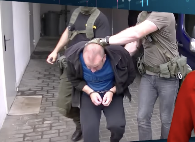 Момент задержания Алексея Сенькова. Скриншот из БТ