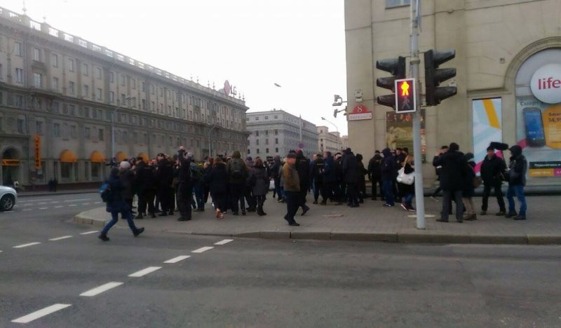 Октябрьская площадь Минска 26 марта 2017